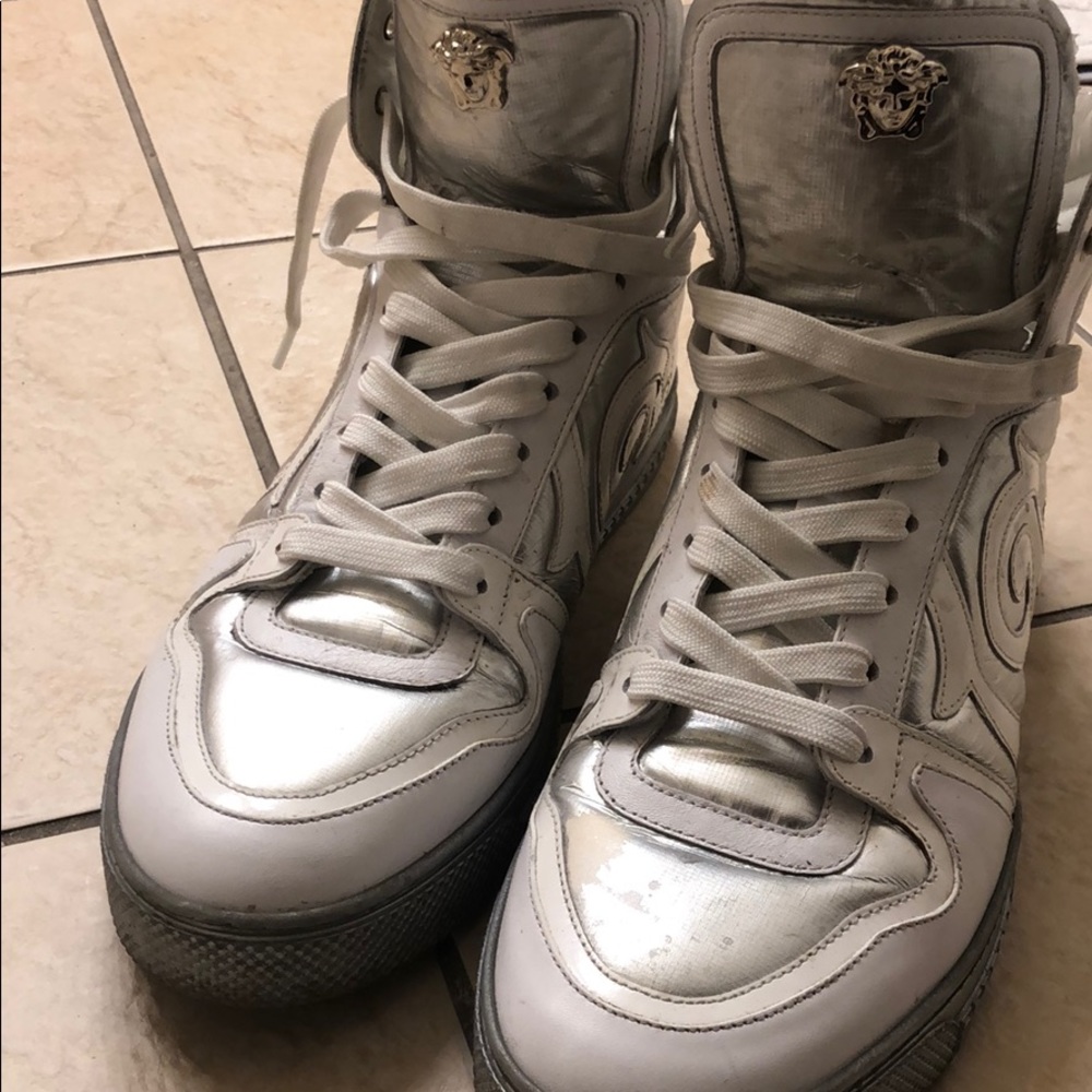 Versace shoes sneaker style